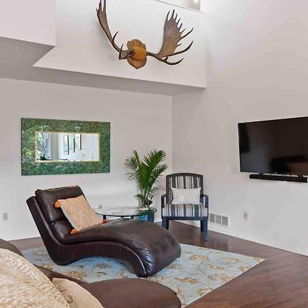 Coastal Place - Best Location In Downtown! Anchorage Bagian luar foto