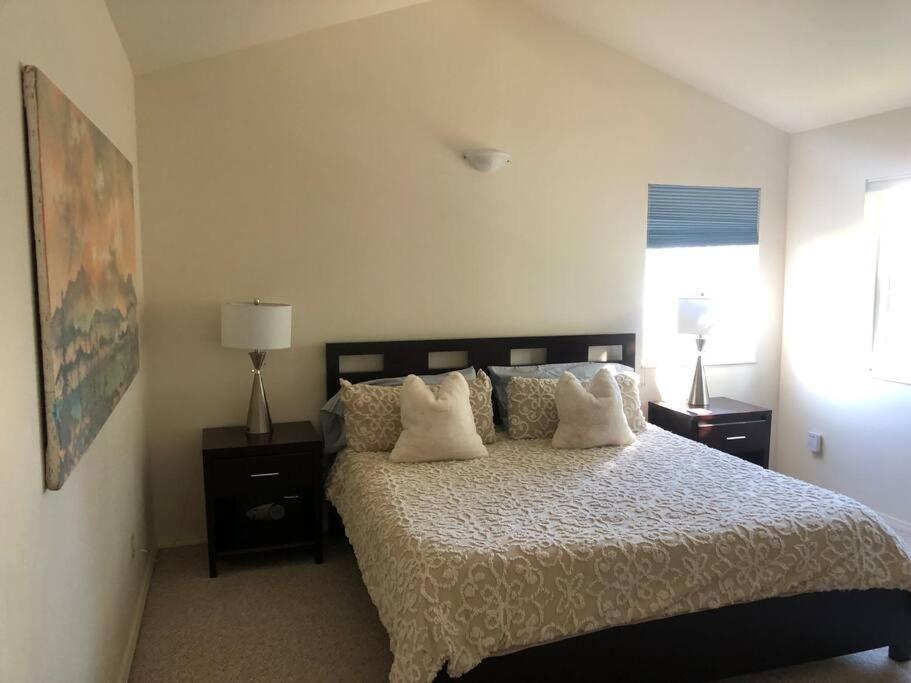 Coastal Place - Best Location In Downtown! Anchorage Bagian luar foto